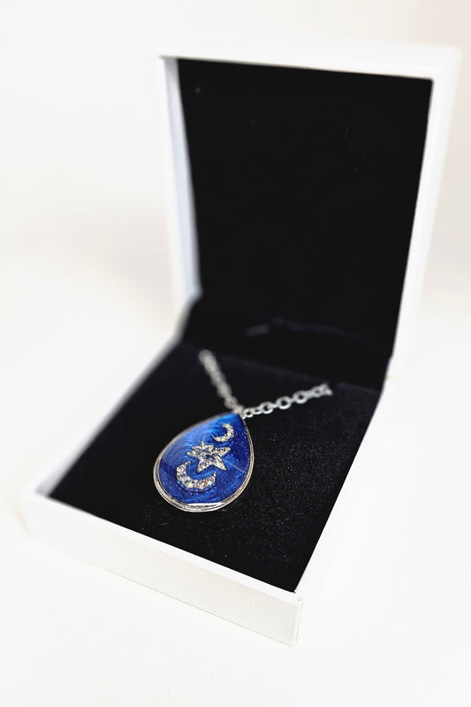 Teardrop necklace